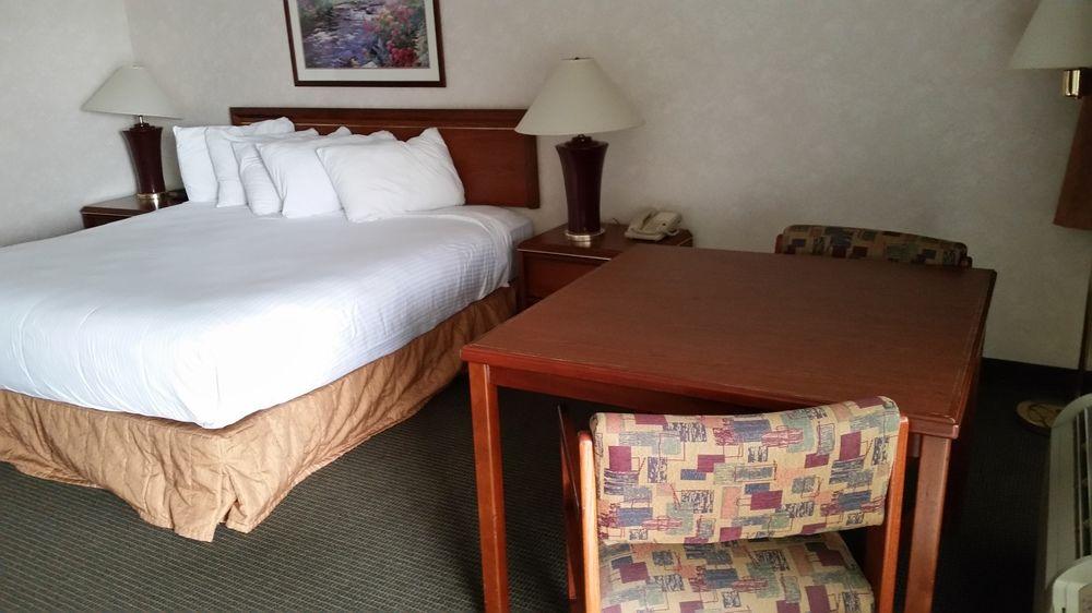 Richland Riverfront Hotel And Conference Center, Ascend Hotel Collection Экстерьер фото