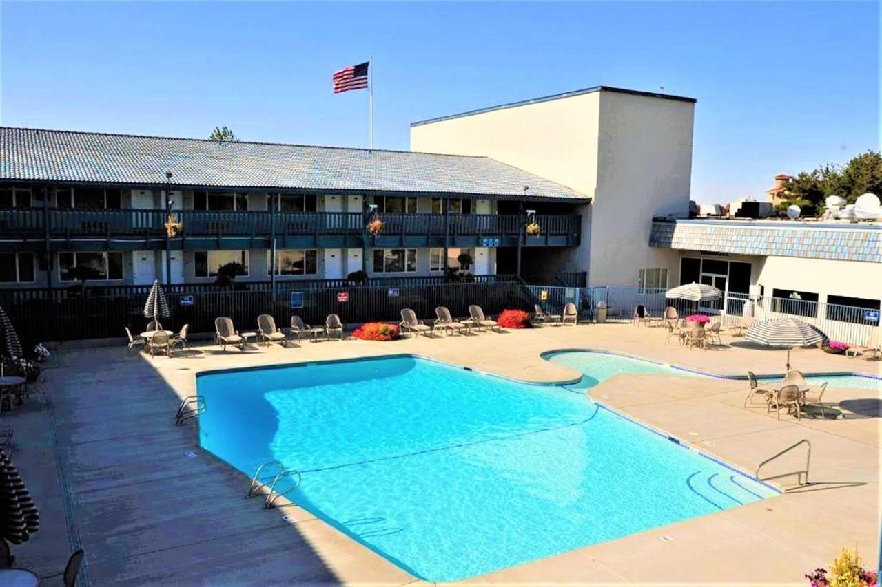 Richland Riverfront Hotel And Conference Center, Ascend Hotel Collection Экстерьер фото