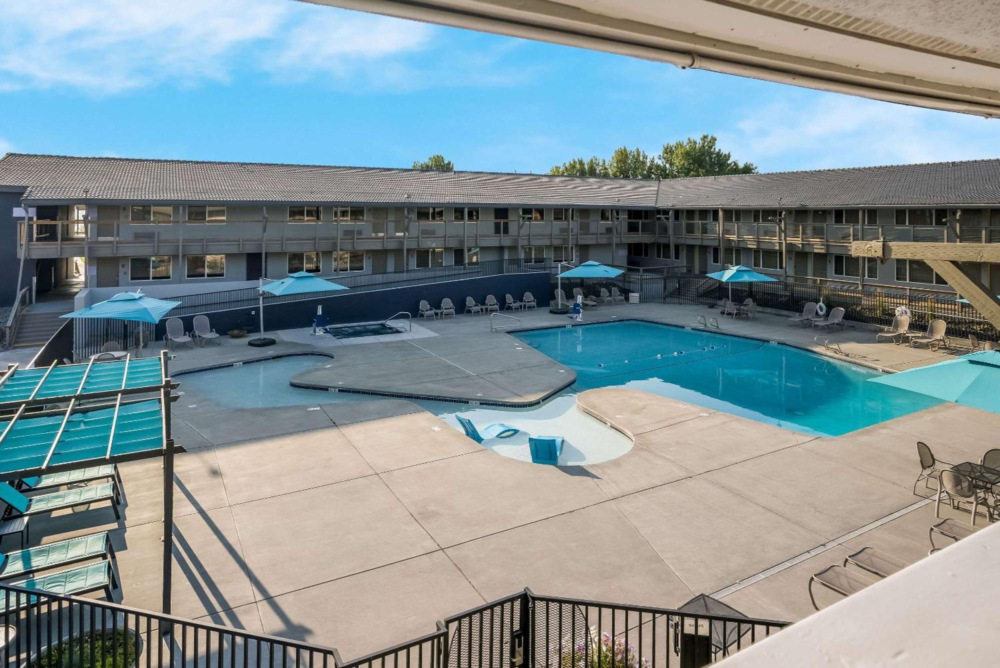 Richland Riverfront Hotel And Conference Center, Ascend Hotel Collection Экстерьер фото